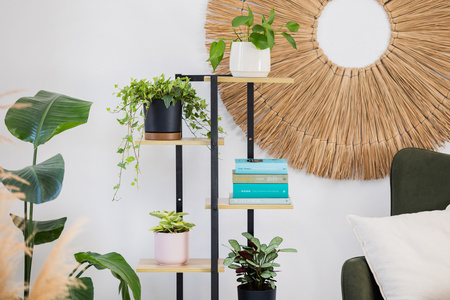 Kwietnik stojący metalowy Castle – czarny stojak na kwiaty