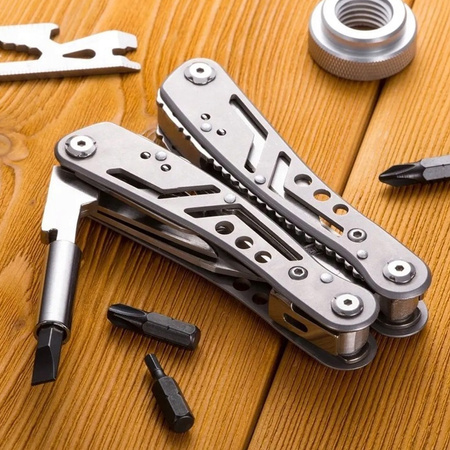 Multitool 24w1 STRADO narzędzie wielofunkcyjne survival składany scyzoryk nóż piła