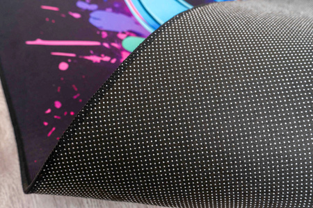 Dywan gamingowy 3D Strado ColorPad 100x150 cm nowoczesny z efektem trójwymiarowym do pokoju gracza