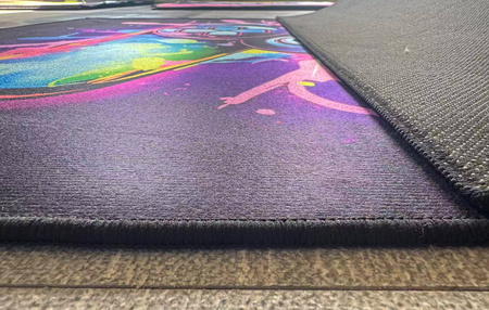 Dywan gamingowy 3D Strado ColorPad 100x150 cm nowoczesny z efektem trójwymiarowym do pokoju gracza