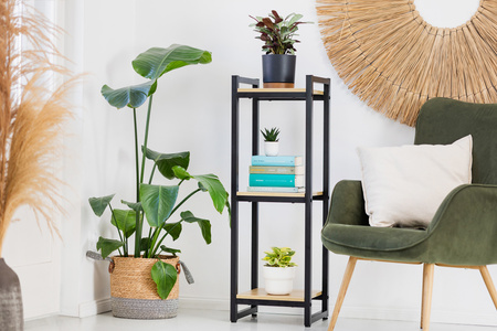 Kwietnik stojący metalowy Vertico 105 cm – czarny stojak na kwiaty